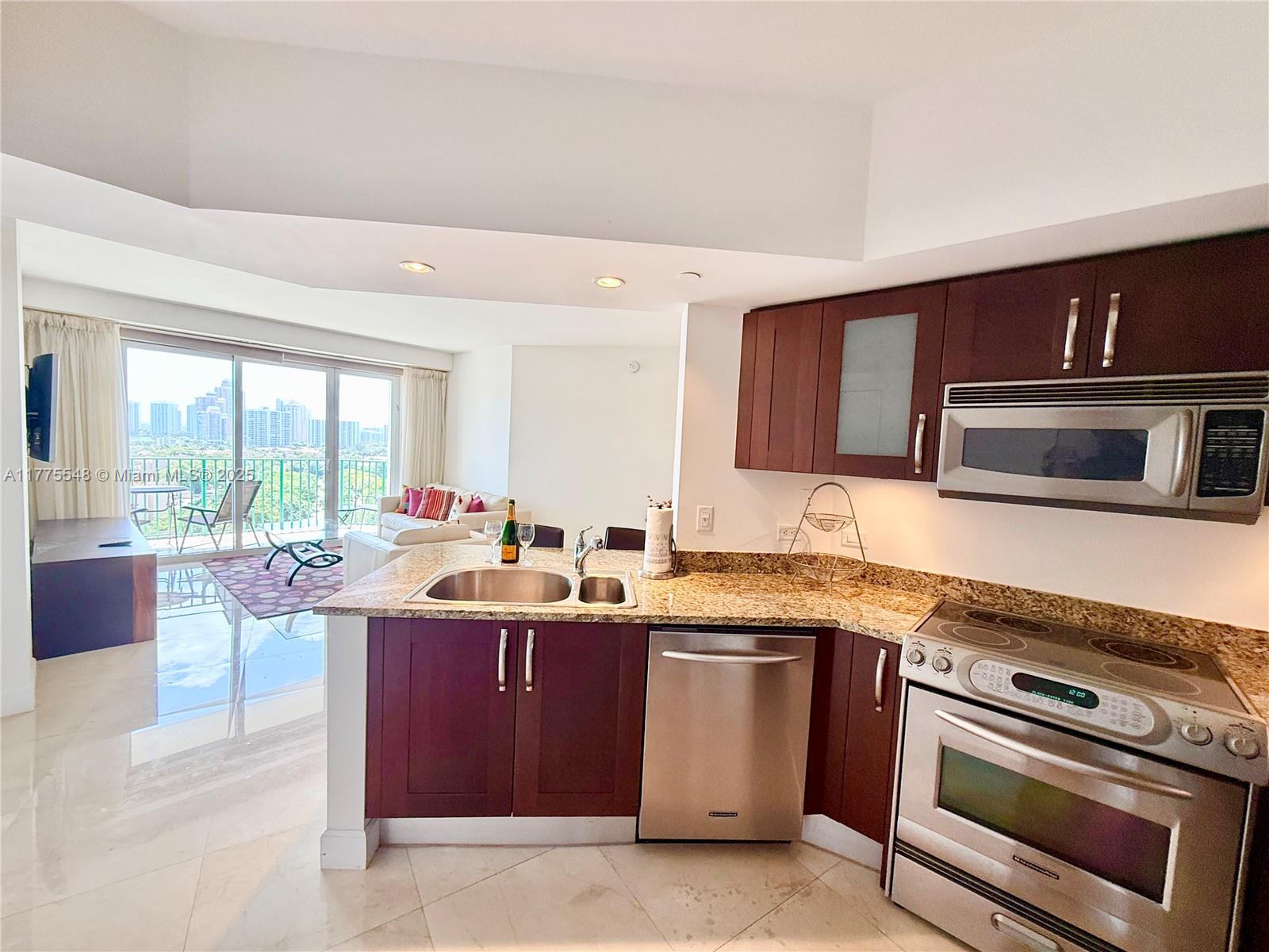 TURNBERRY VILLAGE - Residential Lease