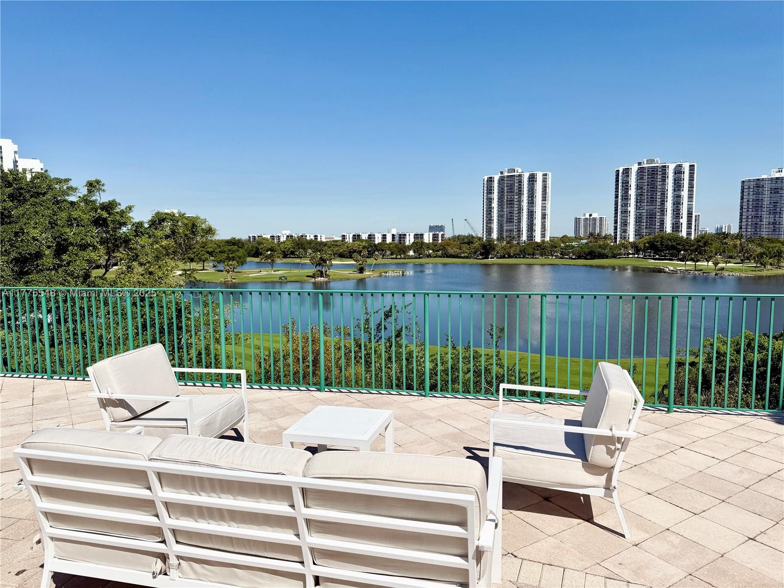 TURNBERRY VILLAGE - Residential Lease
