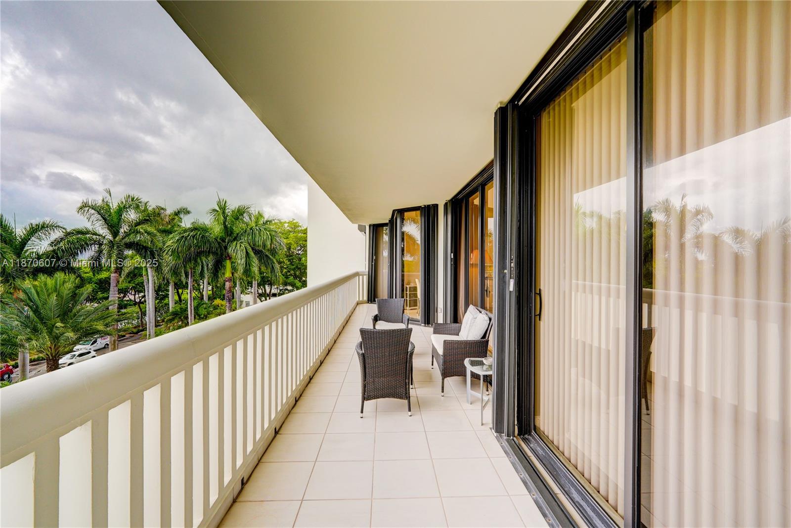 2000 ISL BLVD WILLIAMS IS - Residential