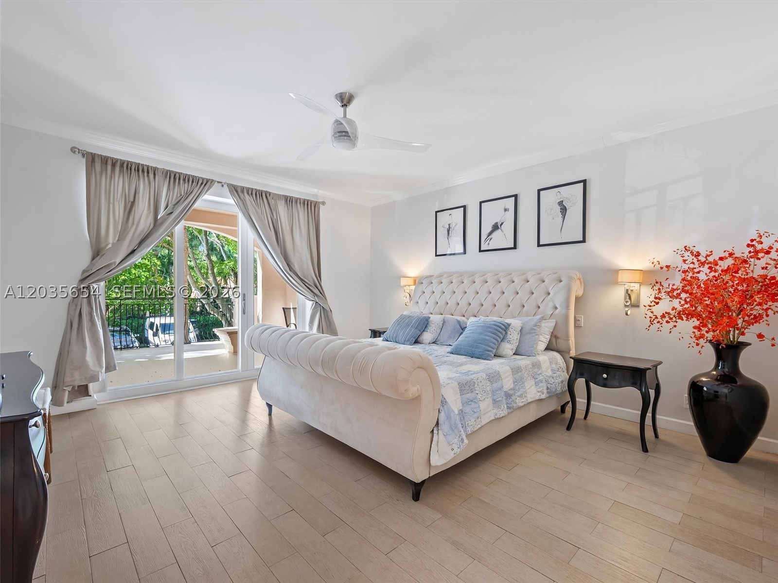 SEASIDE CONDO - Residential