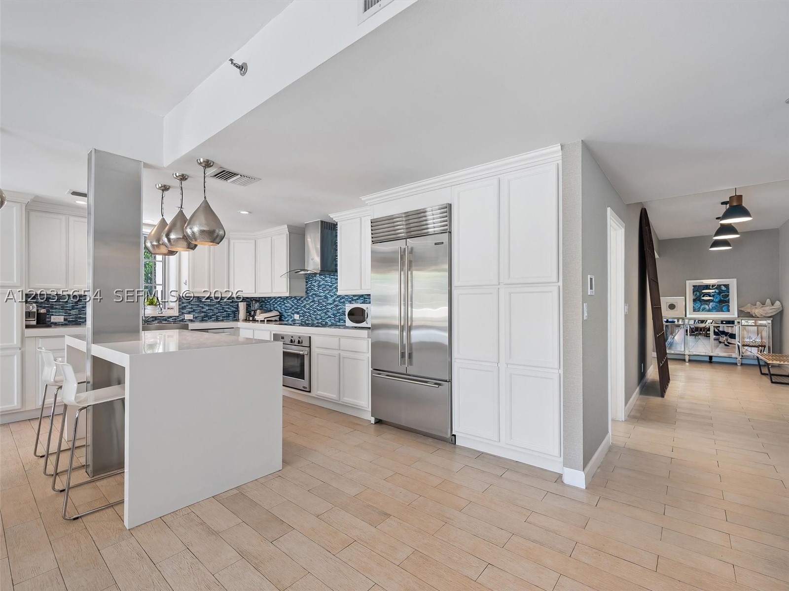 SEASIDE CONDO - Residential
