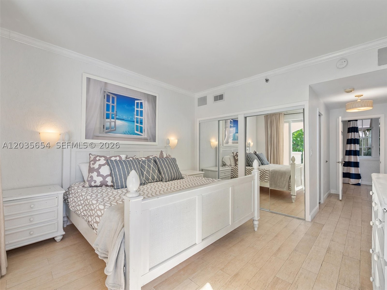 SEASIDE CONDO - Residential