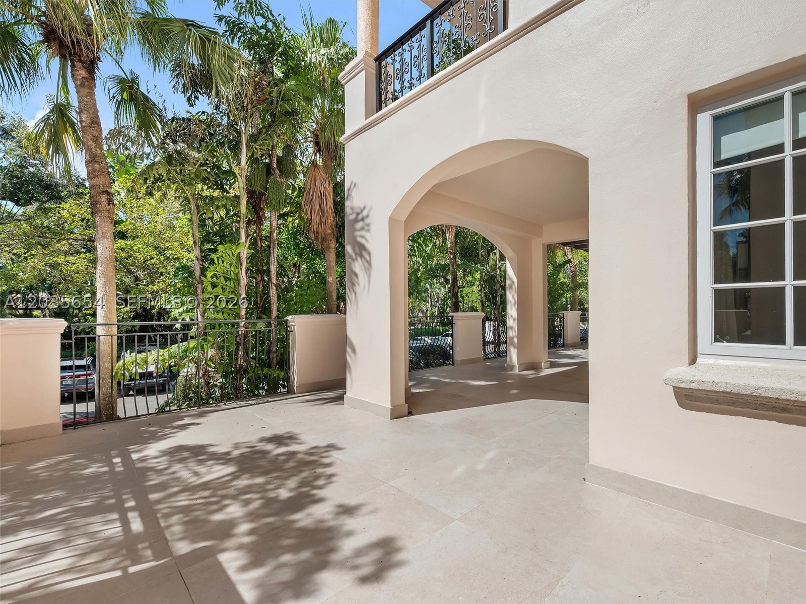 SEASIDE CONDO - Residential