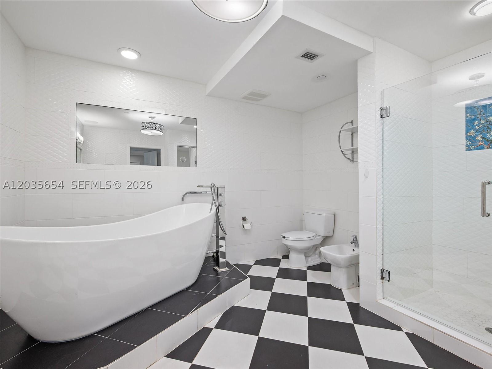 SEASIDE CONDO - Residential