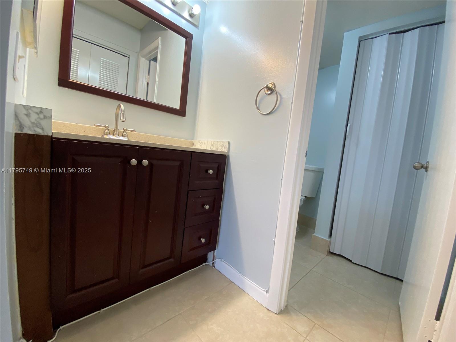 LE CLUB AT OLD CUTLER CON - Residential Lease