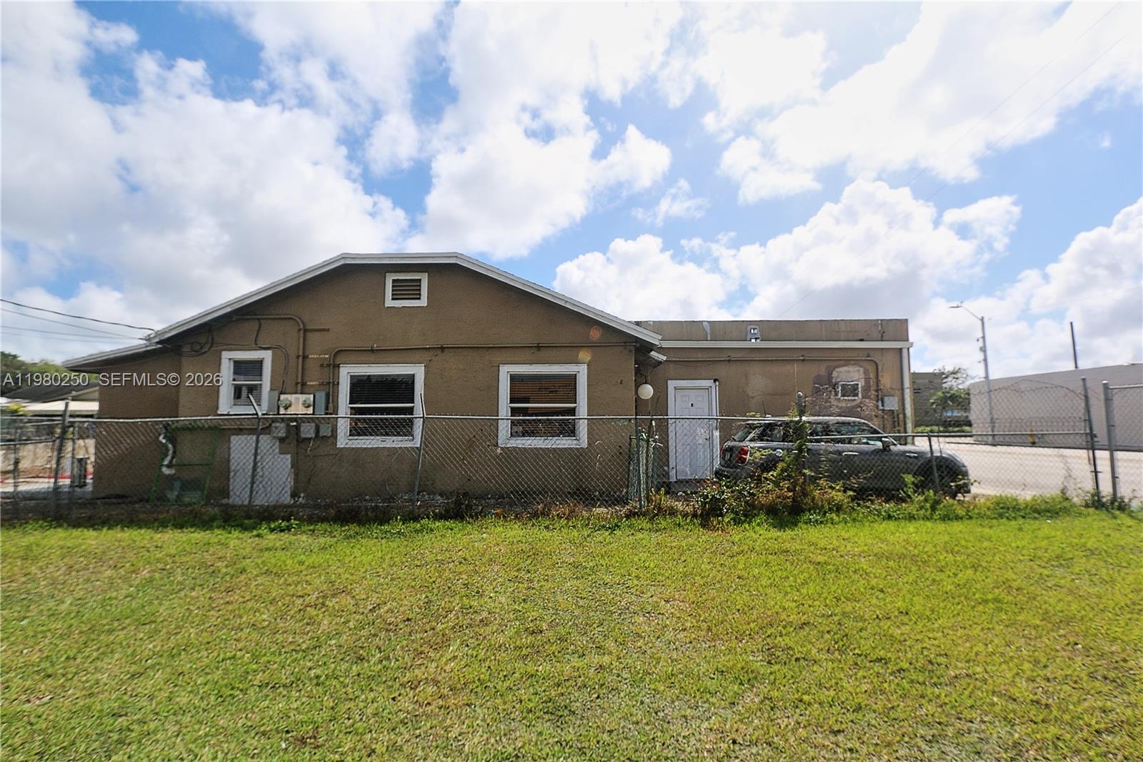 NORTH MIAMI ESTATES - Residential Income