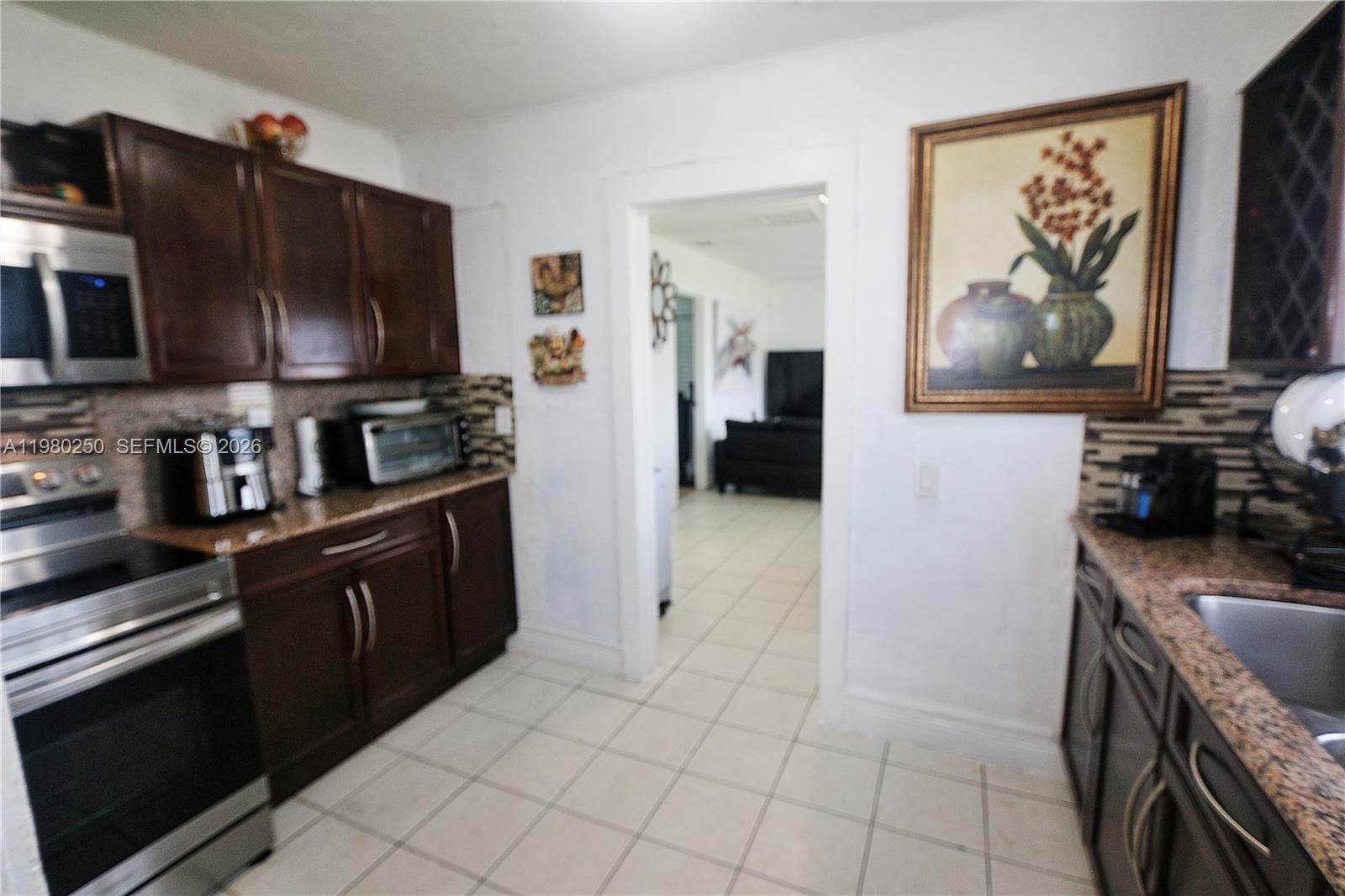 NORTH MIAMI ESTATES - Residential Income