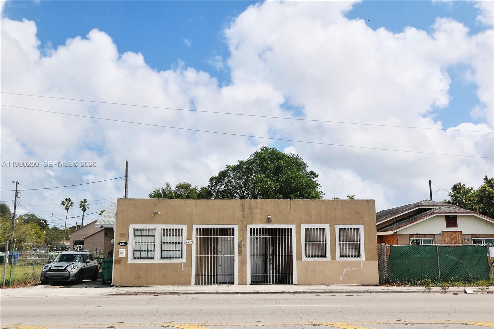 NORTH MIAMI ESTATES - Residential Income