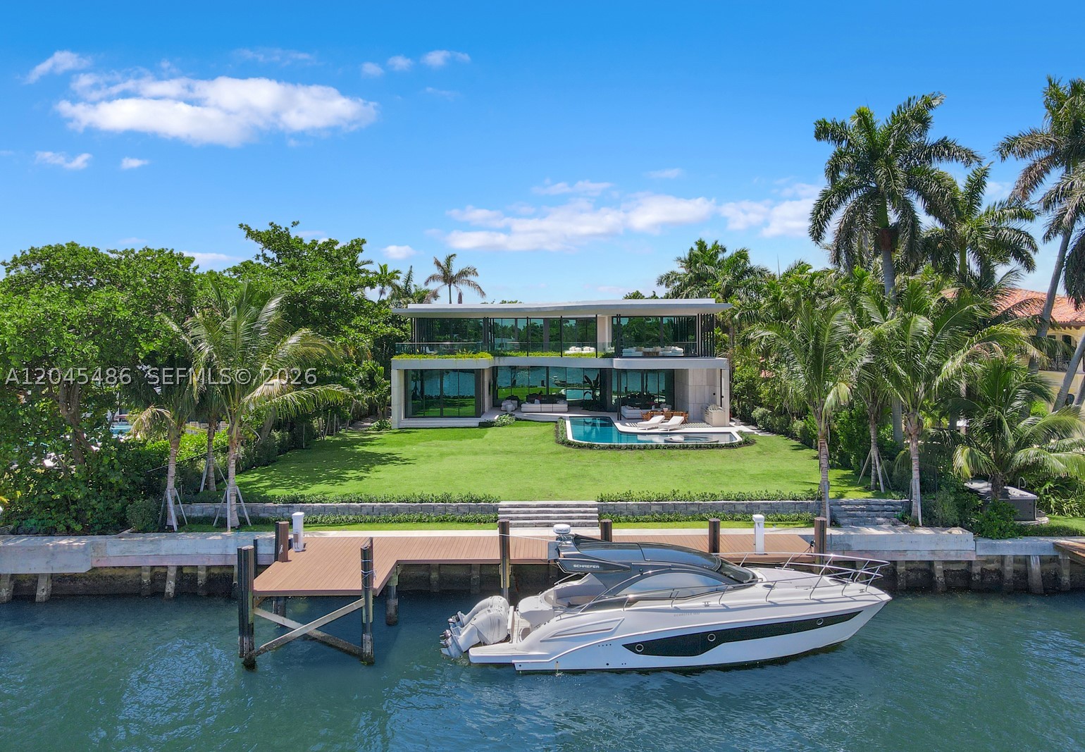 HOLLYWOOD LAKES SECTION - Residential
