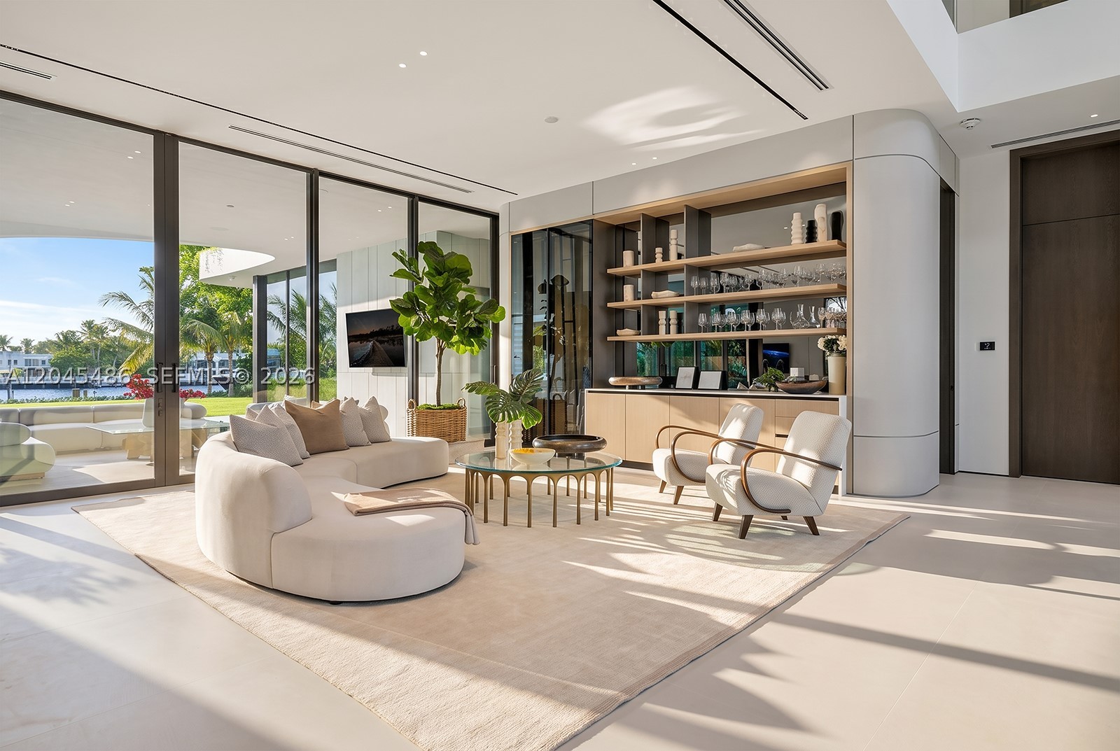 HOLLYWOOD LAKES SECTION - Residential