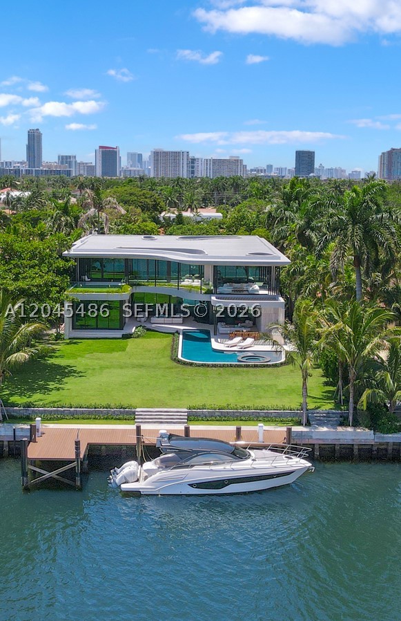 HOLLYWOOD LAKES SECTION - Residential