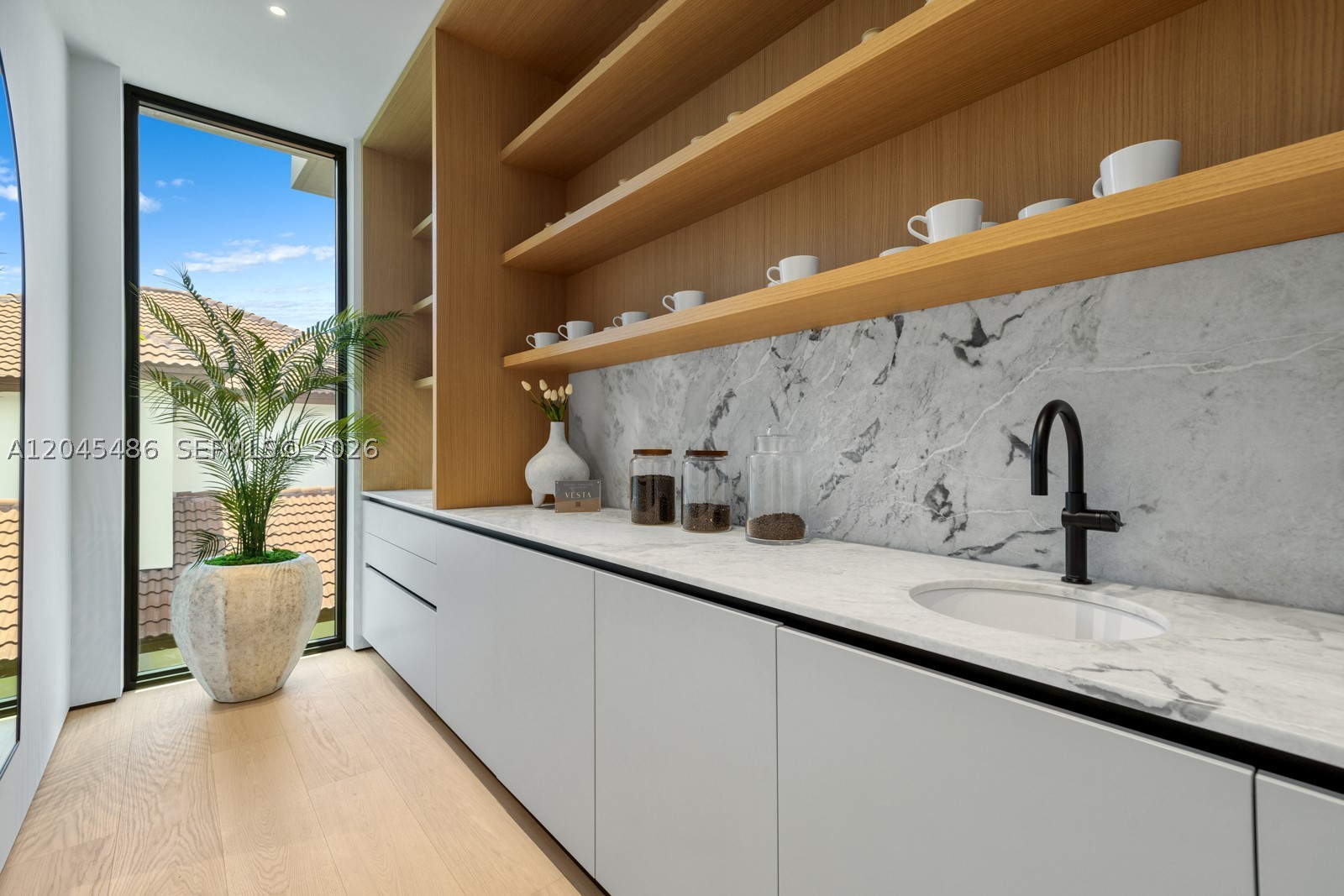 HOLLYWOOD LAKES SECTION - Residential