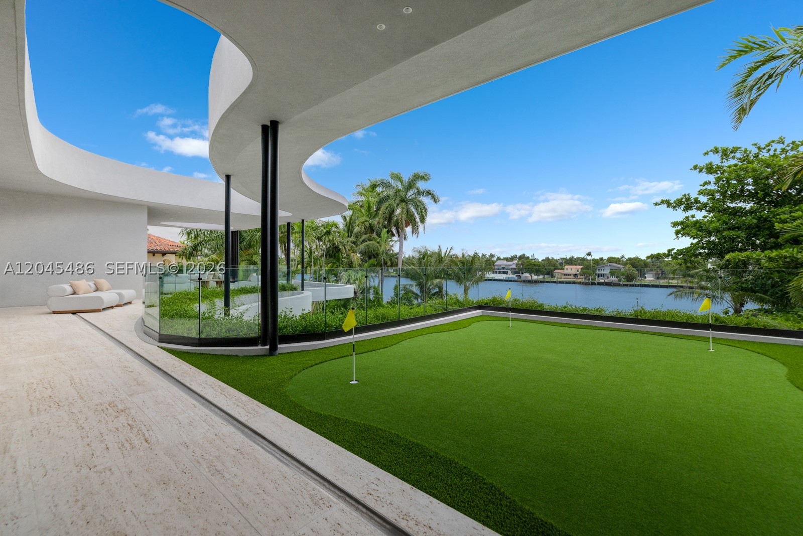 HOLLYWOOD LAKES SECTION - Residential