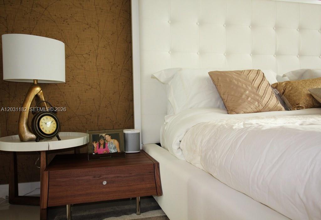 MIDTOWN DORAL - Residential Lease