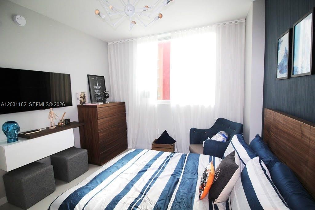 MIDTOWN DORAL - Residential Lease