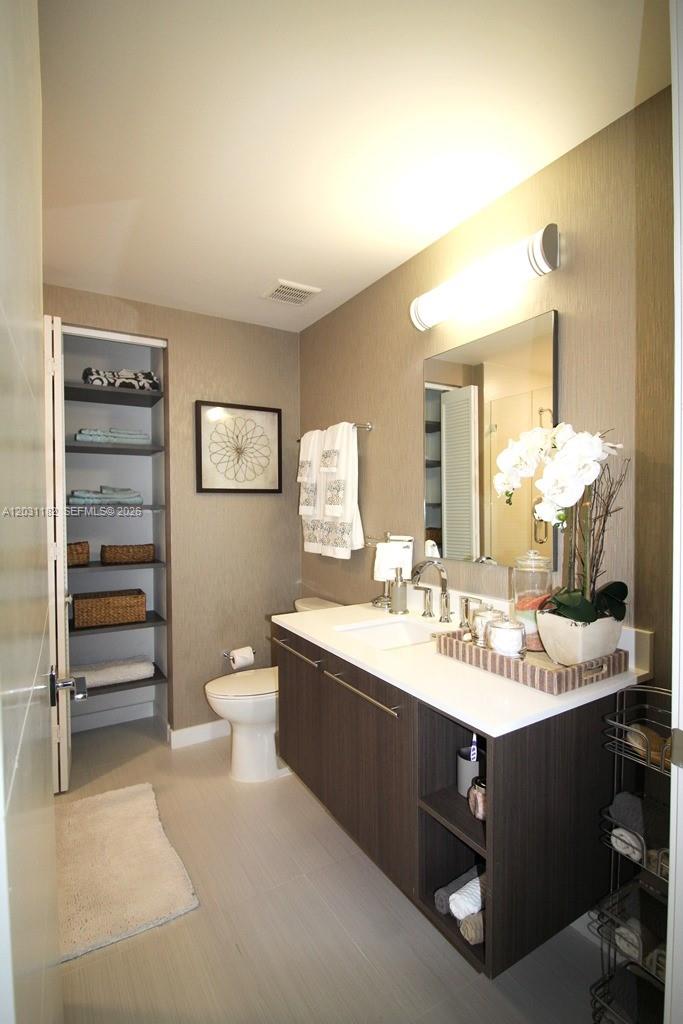 MIDTOWN DORAL - Residential Lease