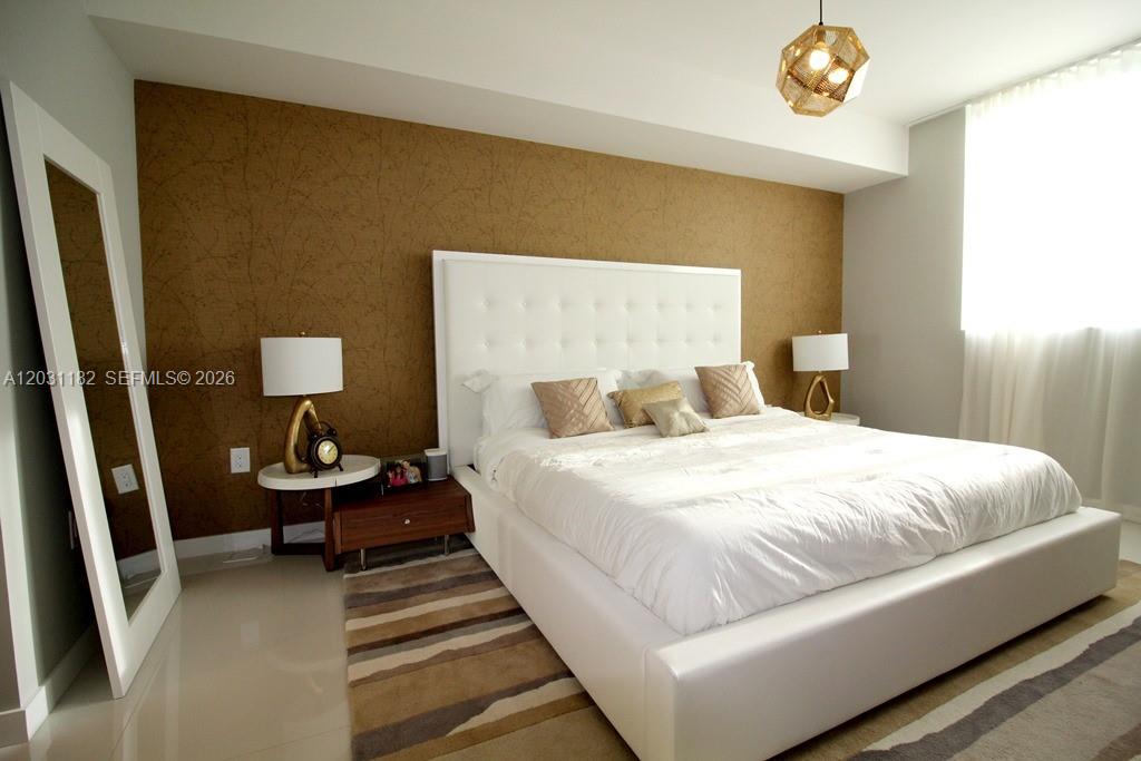 MIDTOWN DORAL - Residential Lease