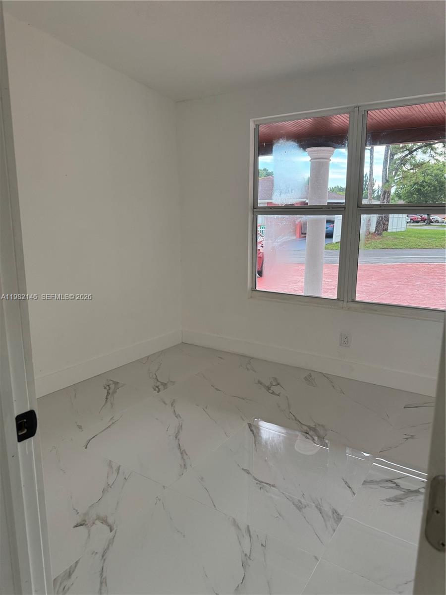 VISTA VERDE CLUSTERS UNIT - Residential