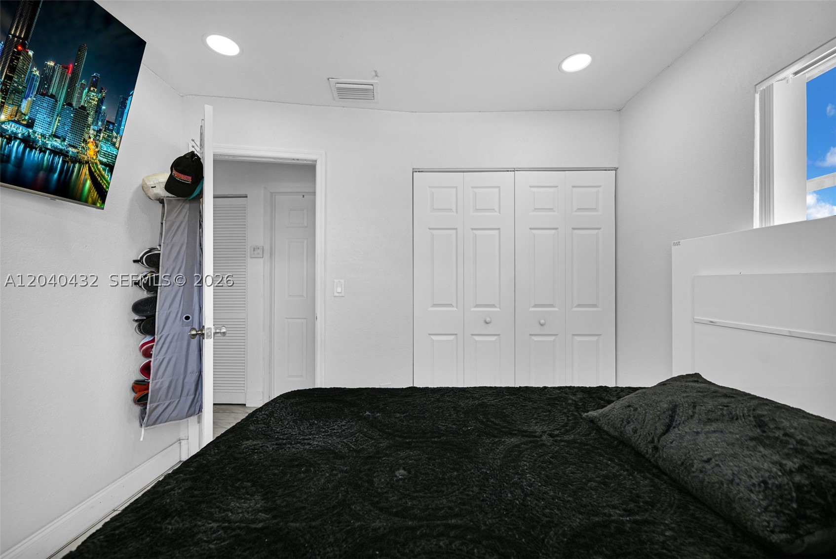 LEE BELL HOMES - Residential