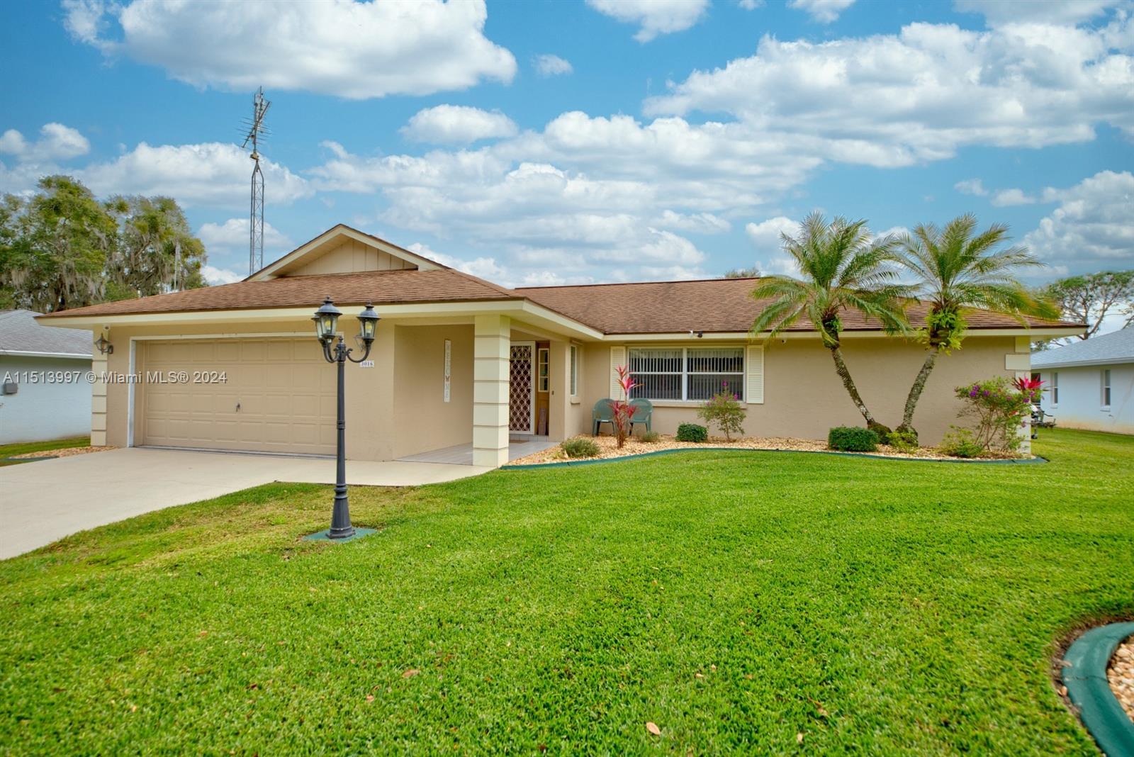 LEISURE LAKES - Residential