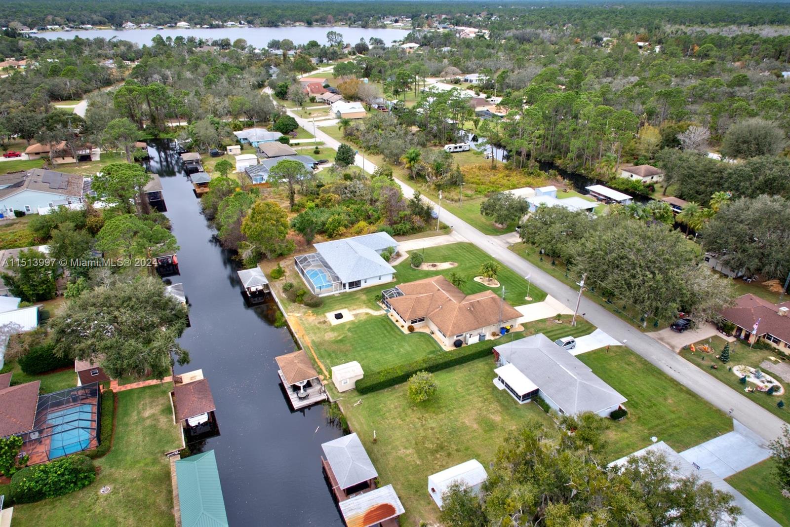 LEISURE LAKES - Residential
