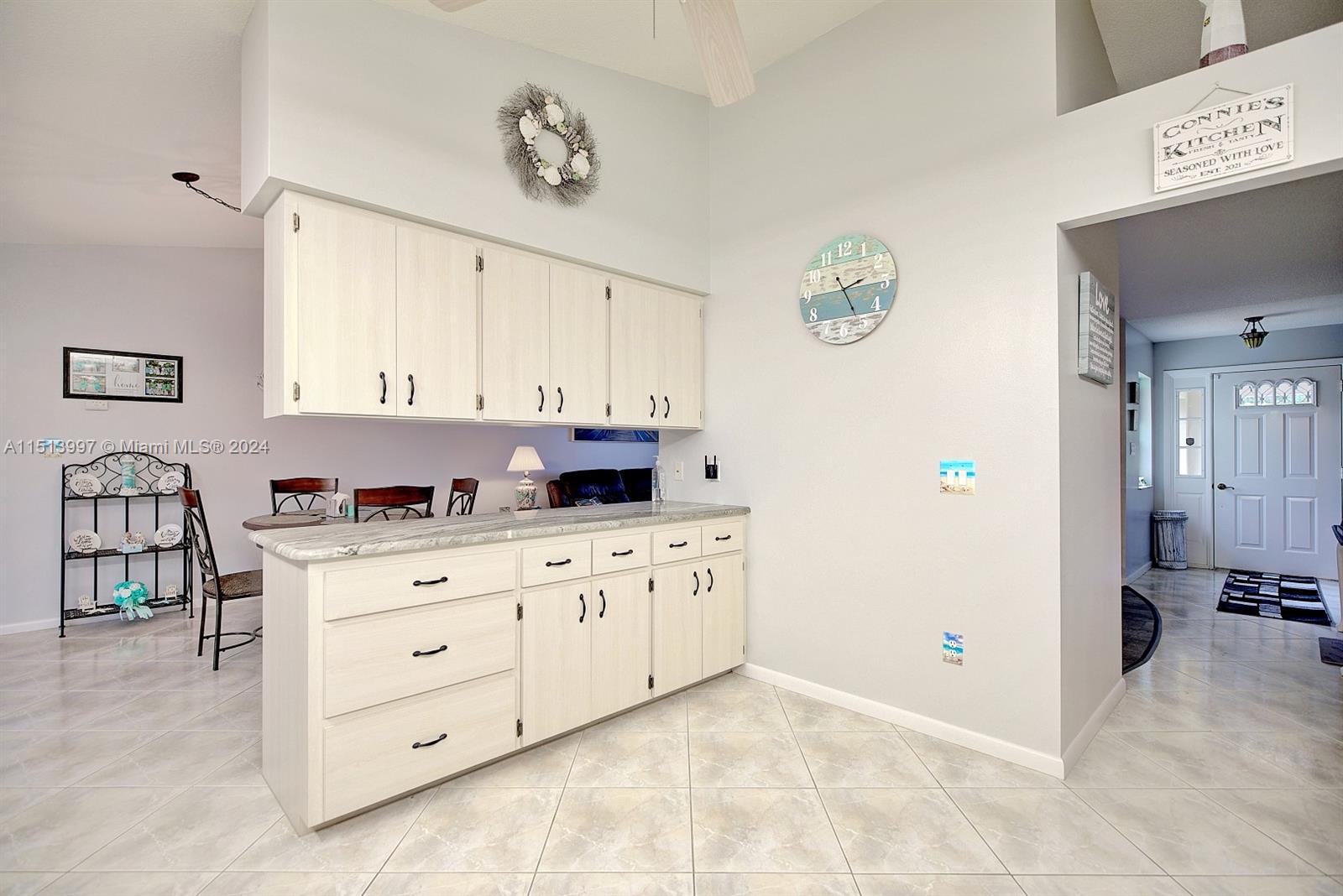 LEISURE LAKES - Residential