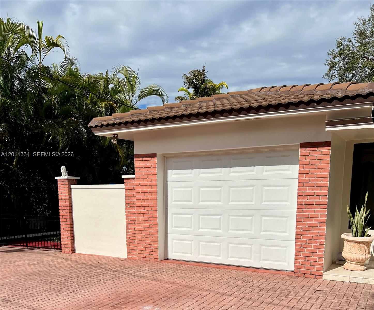 CORAL VILLAS REV - Residential