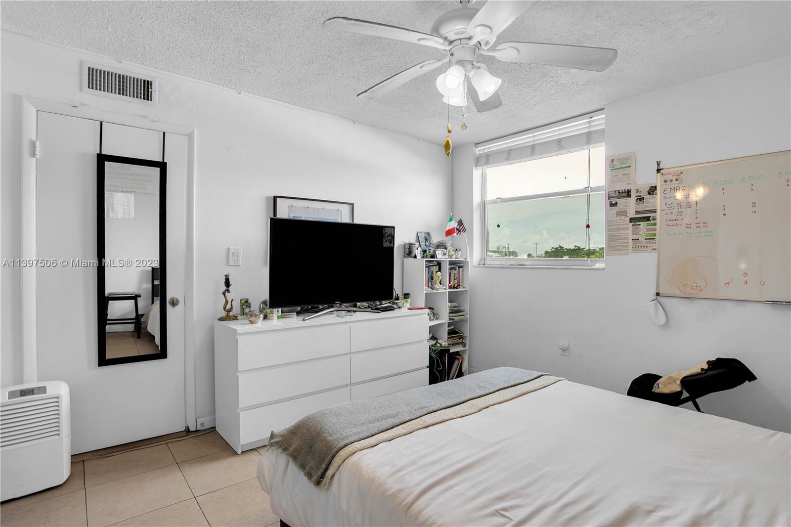 921 JEFFERSON AVE CONDO - Residential