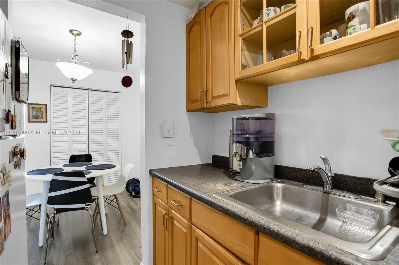 921 JEFFERSON AVE CONDO - Residential