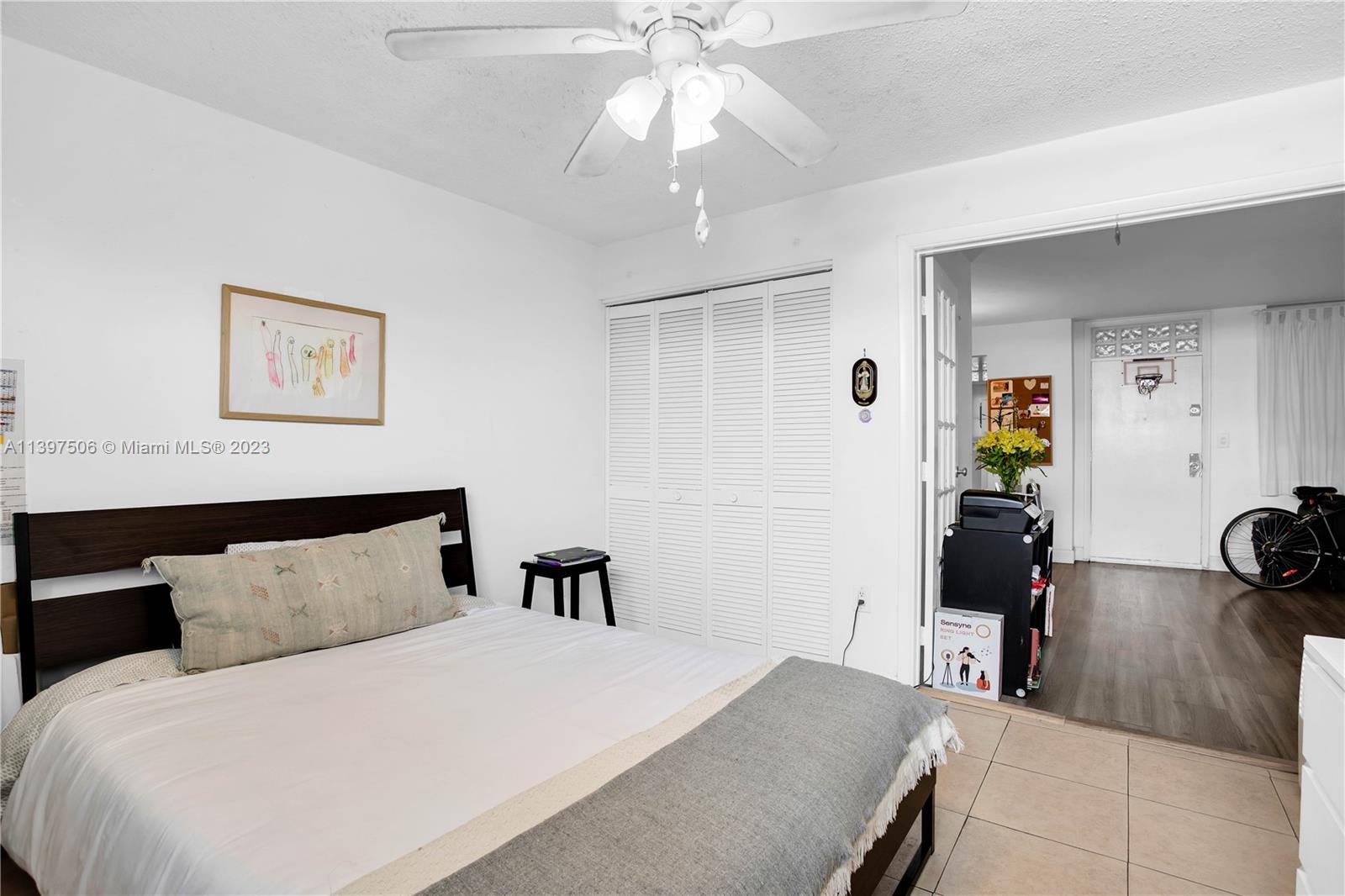 921 JEFFERSON AVE CONDO - Residential