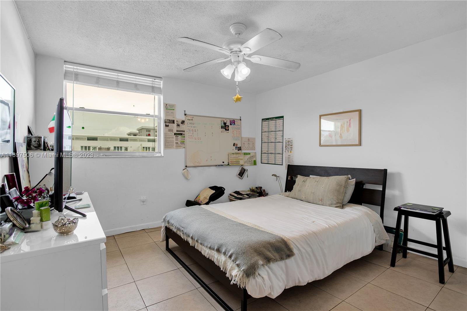 921 JEFFERSON AVE CONDO - Residential