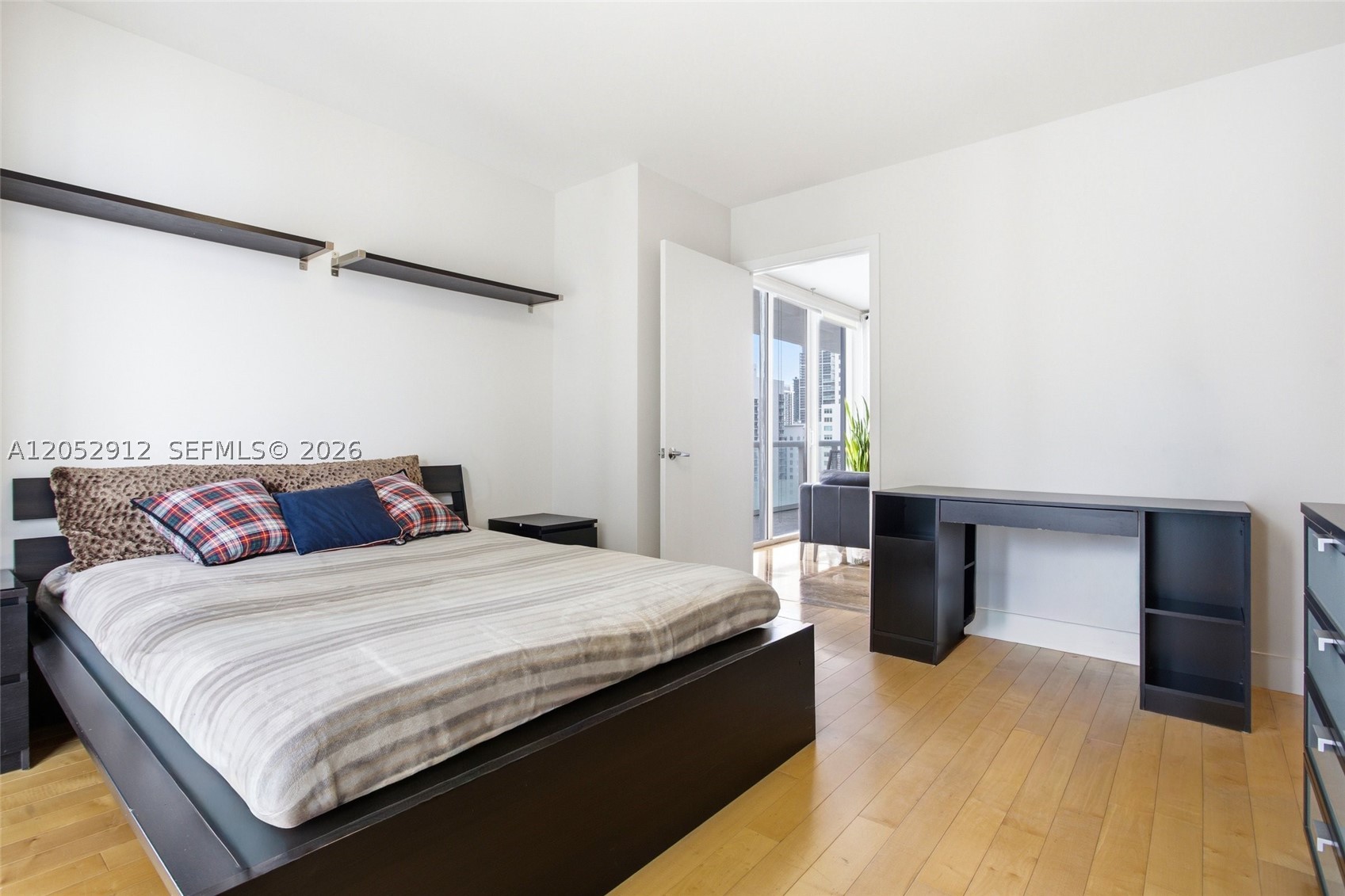 50 BISCAYNE CONDO - Residential Lease