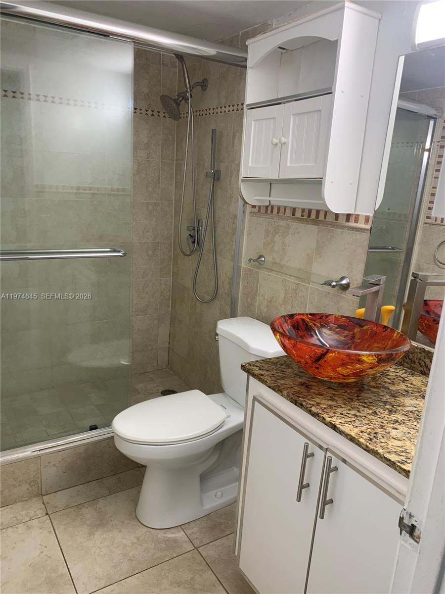 JADE WINDS GRP EASTER LIL - Residential Lease