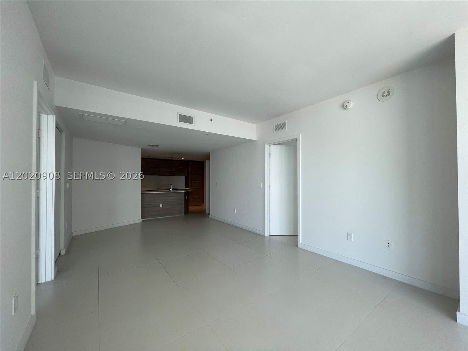 DUA RESIDENCES - Residential Lease