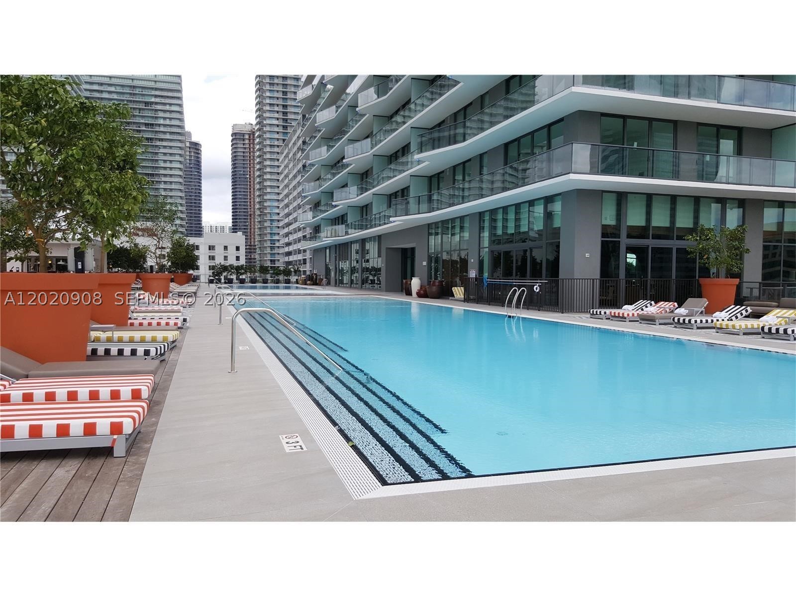 DUA RESIDENCES - Residential Lease