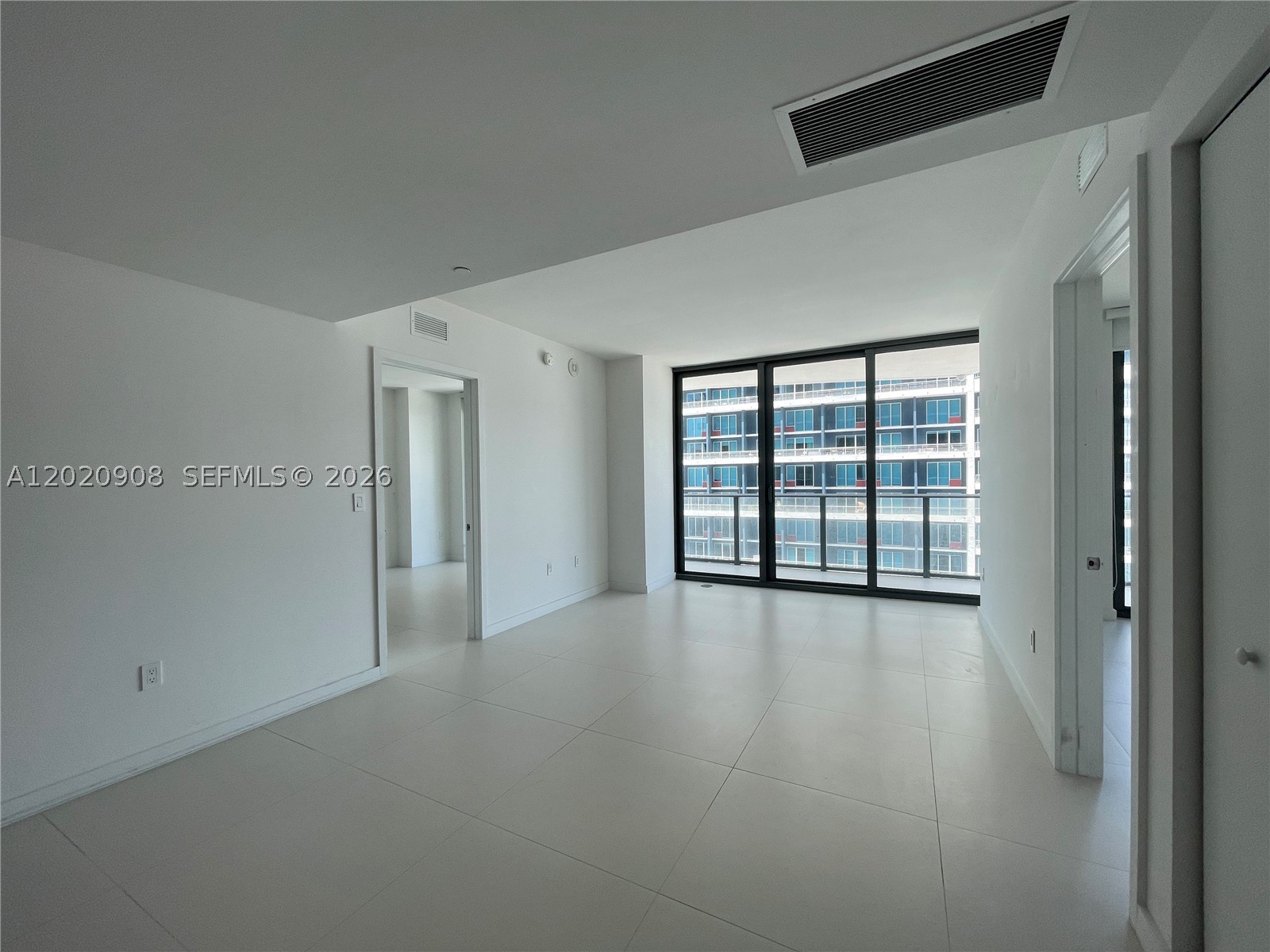 DUA RESIDENCES - Residential Lease