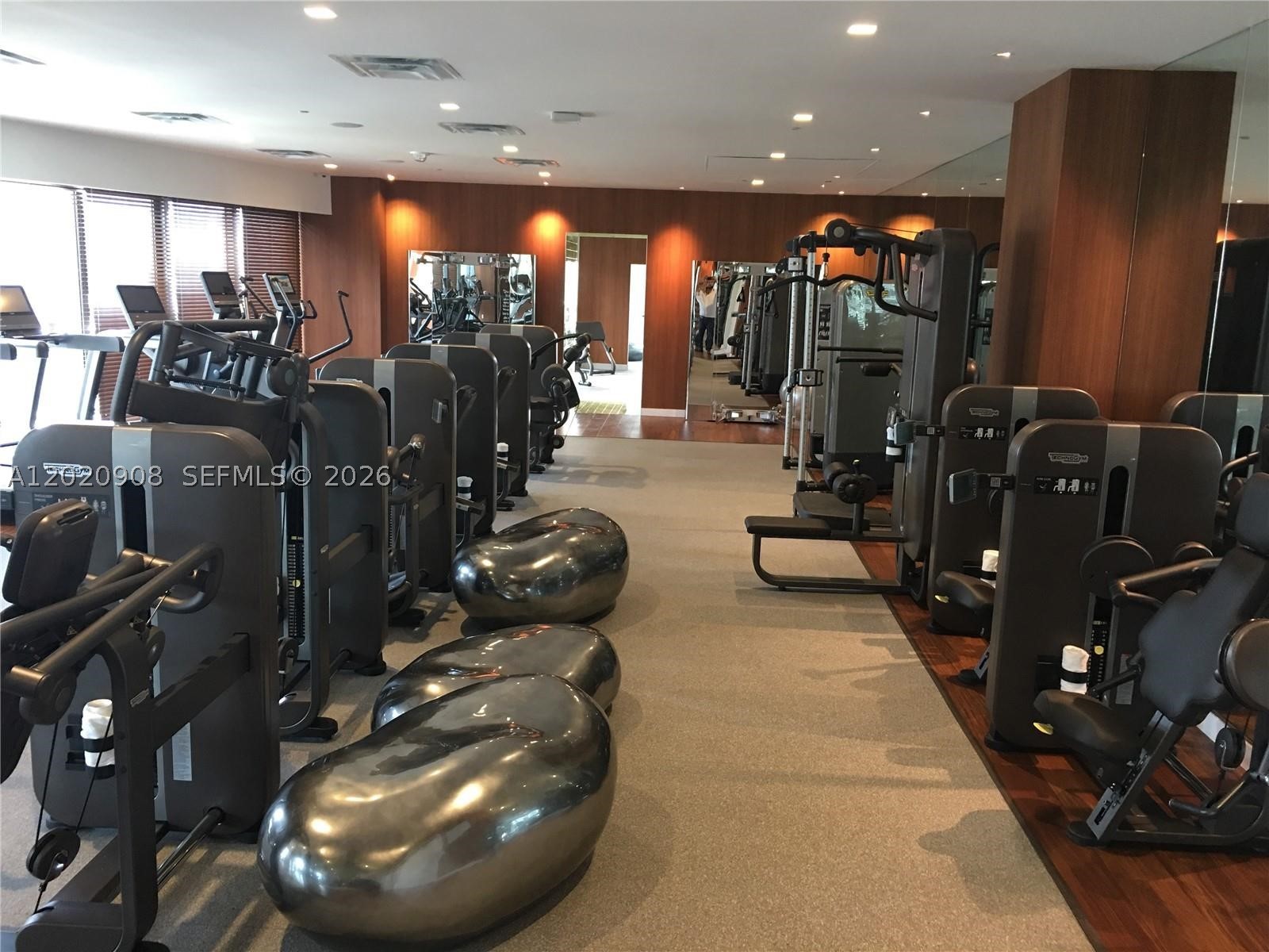 DUA RESIDENCES - Residential Lease