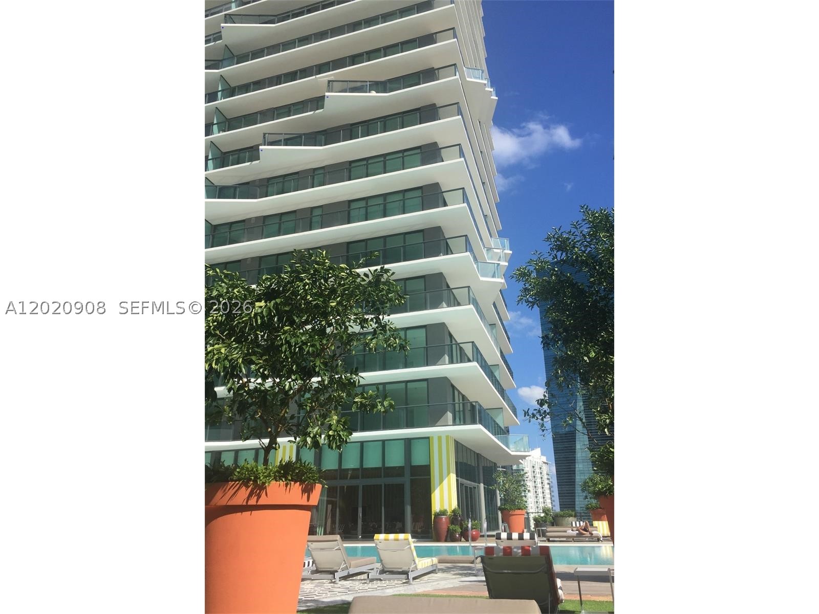 DUA RESIDENCES - Residential Lease