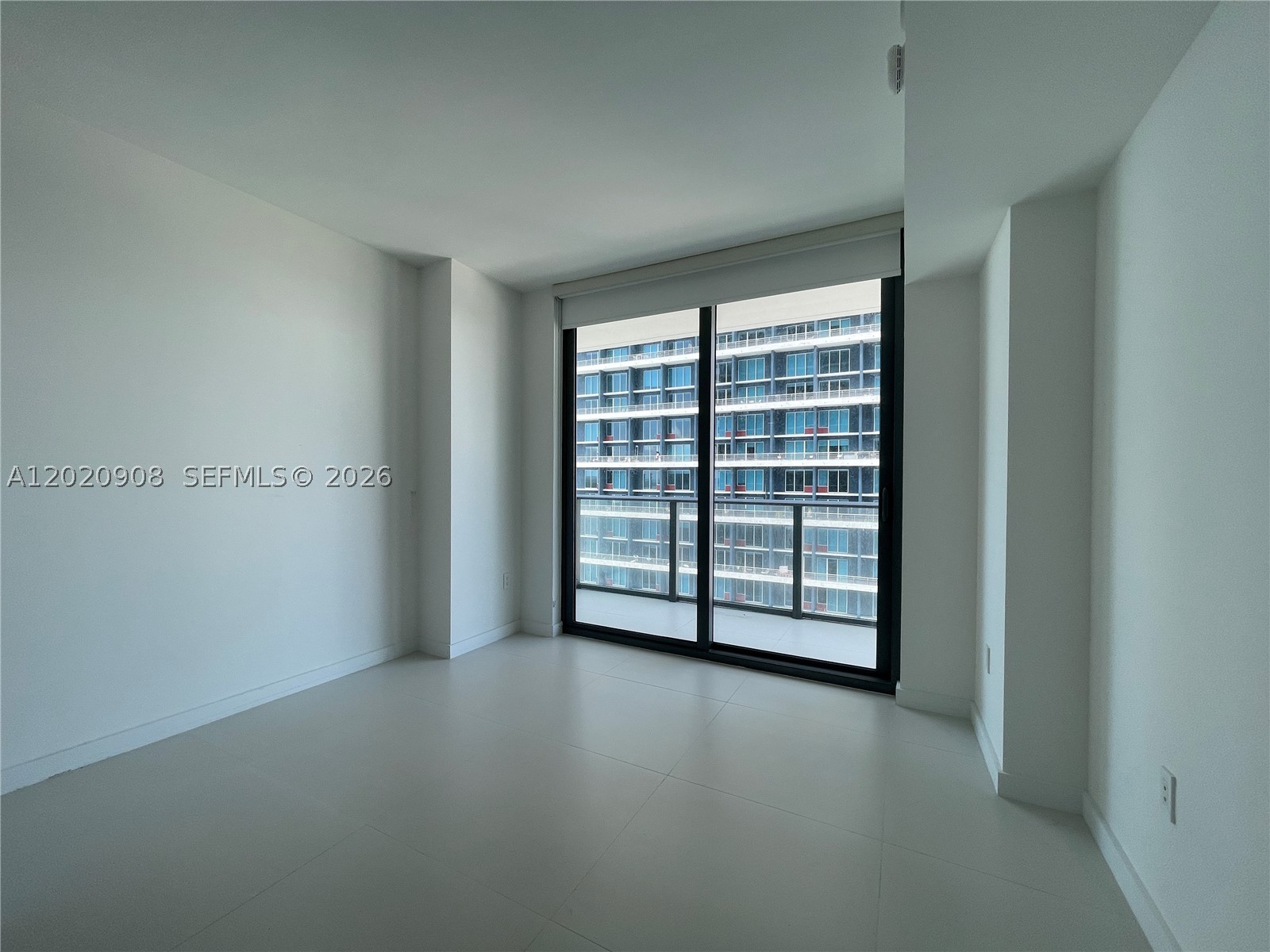 DUA RESIDENCES - Residential Lease