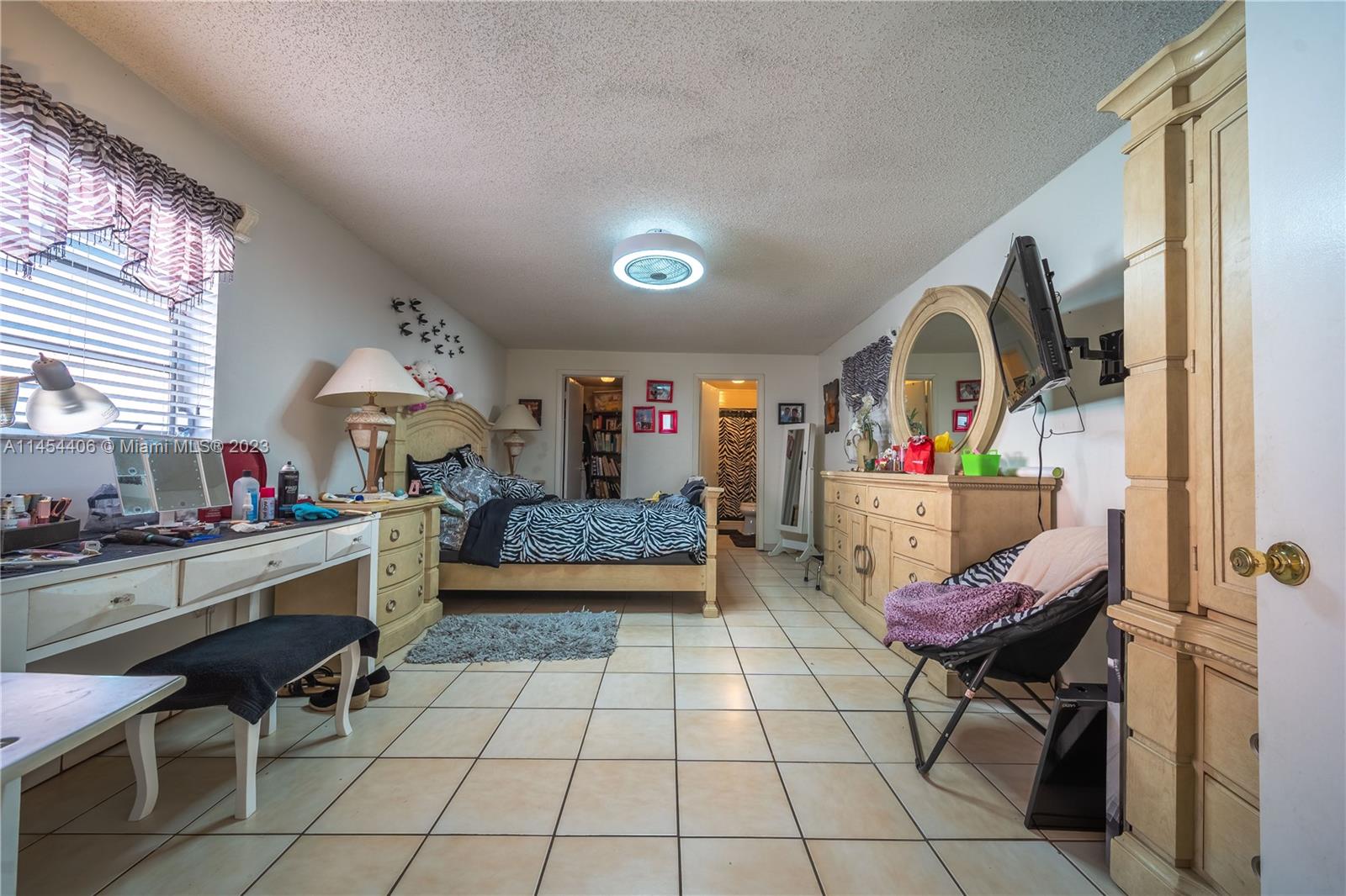 HIALEAH 13TH ADDN AMD PL - Residential