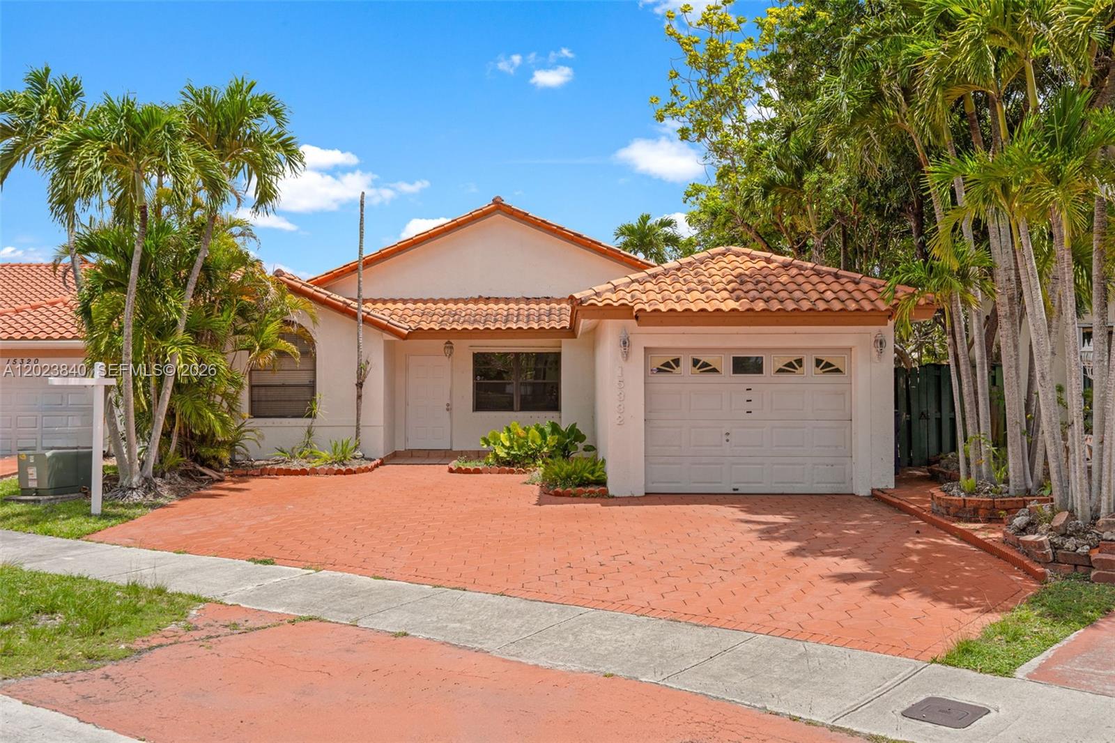 Located in Westwind Lakes, this 3-bedroom, 2-bathroom home offers 1,245 SF of living space on a 4,941 SF lot. Features include comfortable living areas, a garage, and a covered patio perfect for outdoor dining, entertaining, or relaxing year-round. The backyard offers space for a pool and the opportunity to create your own private outdoor retreat. No HOA fees. Conveniently located near A-rated schools, parks, shopping, dining, and major highways. Excellent opportunity for first-time buyers and investors alike.