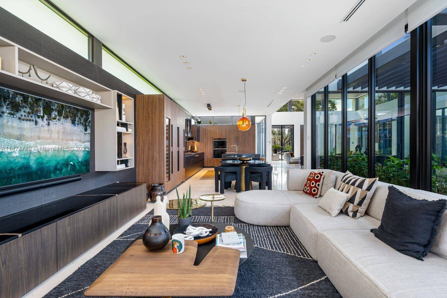 AQUA MARINE - Residential