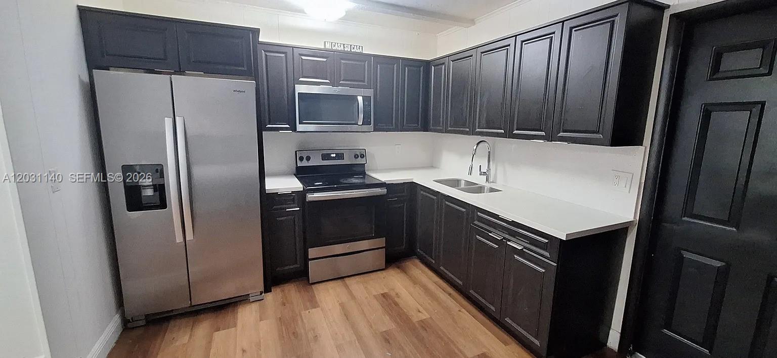 MIRACLE MANOR 4TH ADDN - Residential Lease