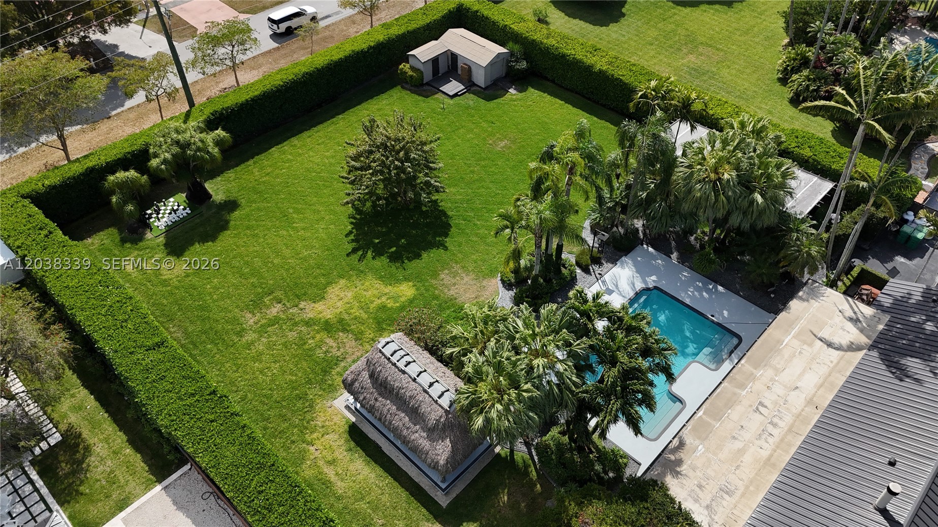 KINGS GROVE - Residential