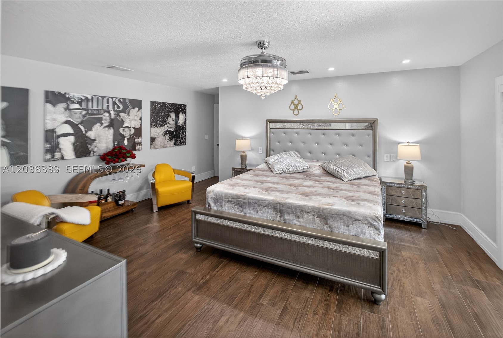 KINGS GROVE - Residential