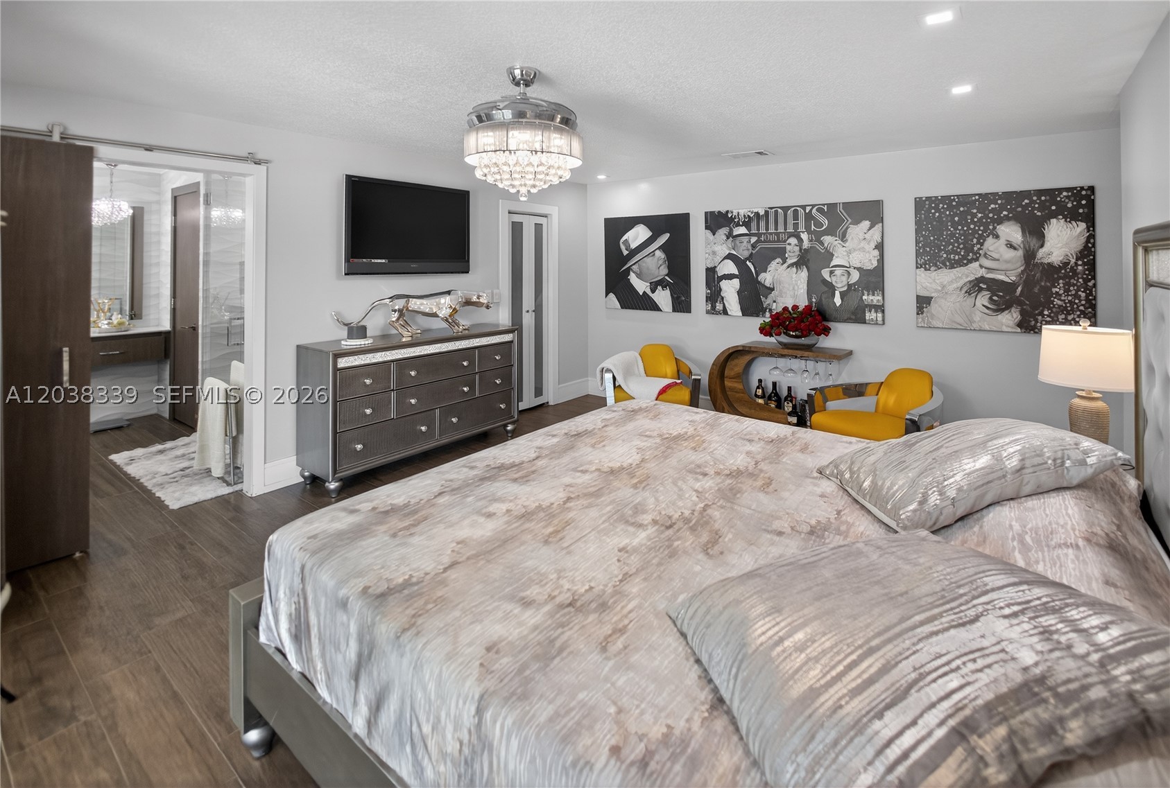 KINGS GROVE - Residential