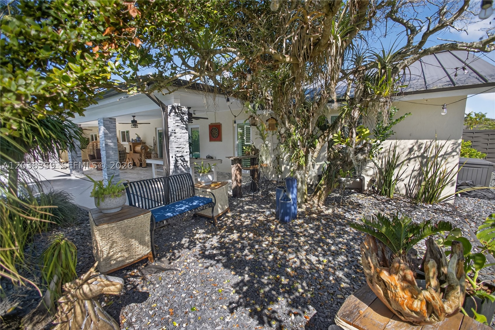 KINGS GROVE - Residential