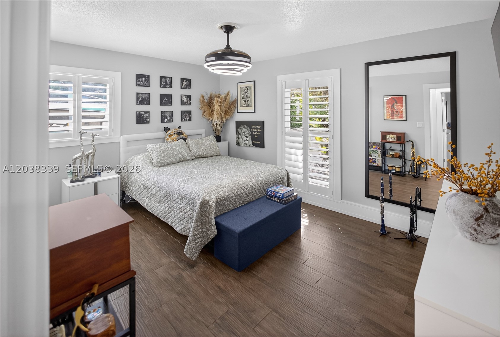 KINGS GROVE - Residential