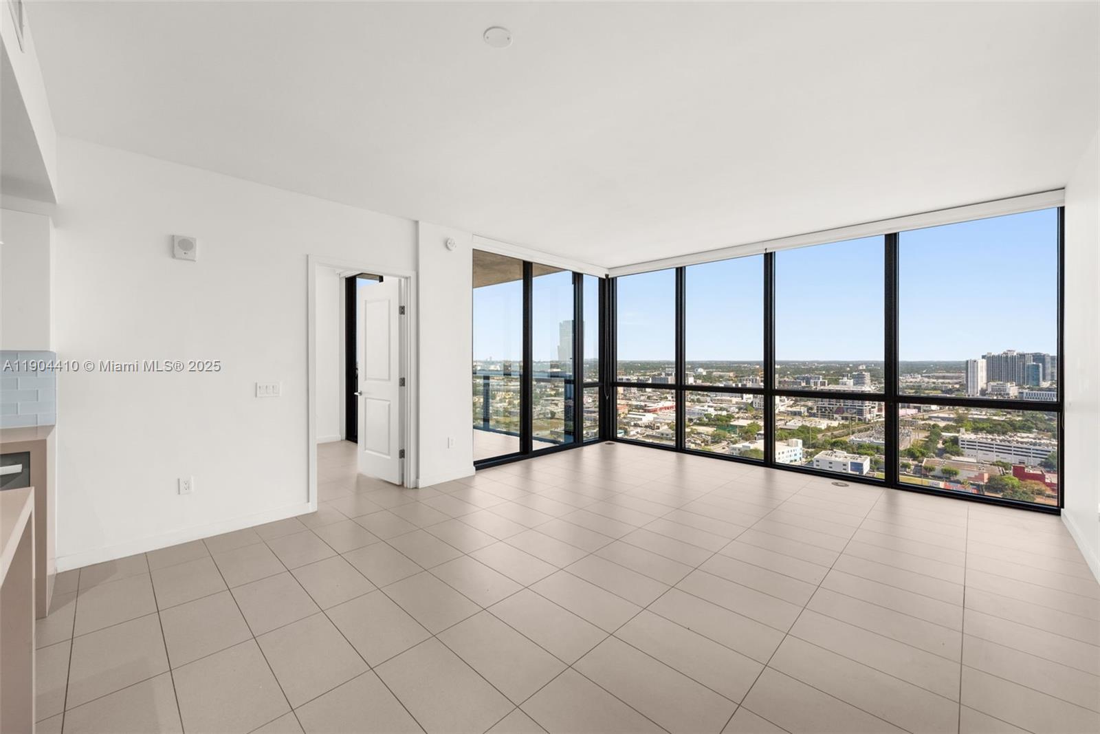 CANVAS CONDO - Residential