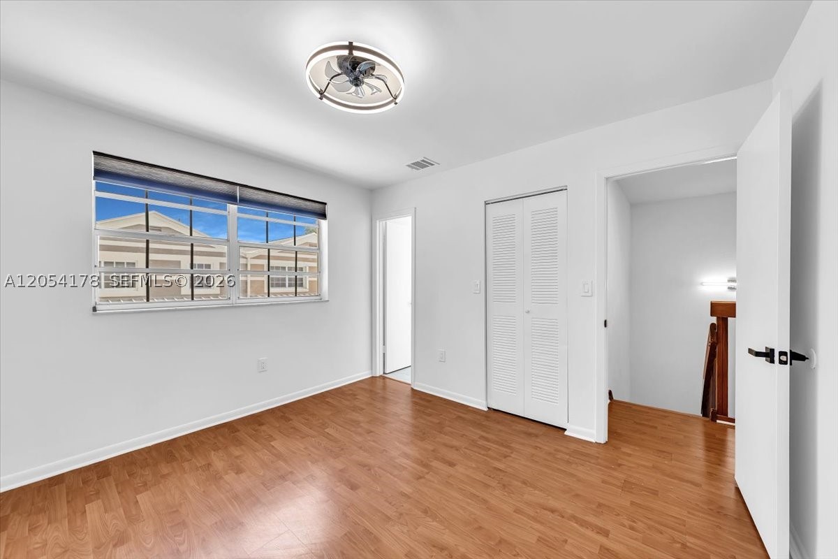 FLAMINGO GARDENS PHASE FO - Residential Lease